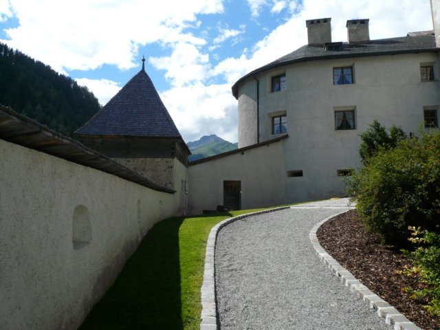 photo4.jpg