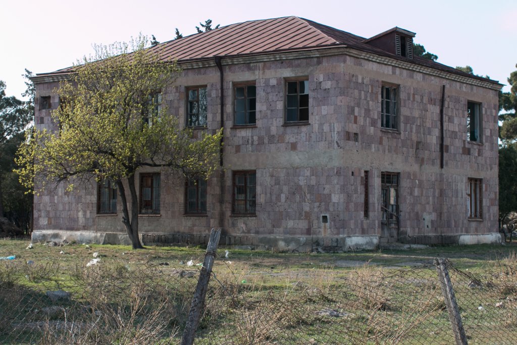 photo4.jpg
