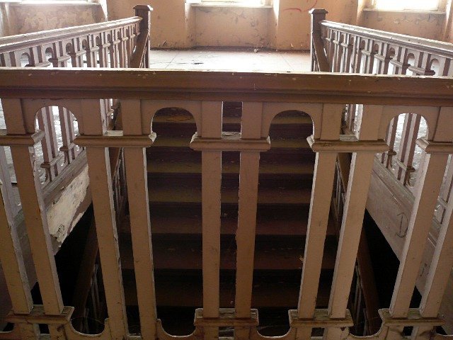 photo2.jpg