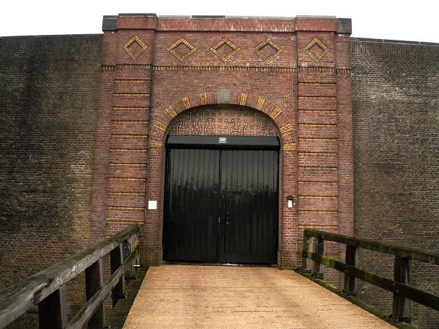 photo3.jpg