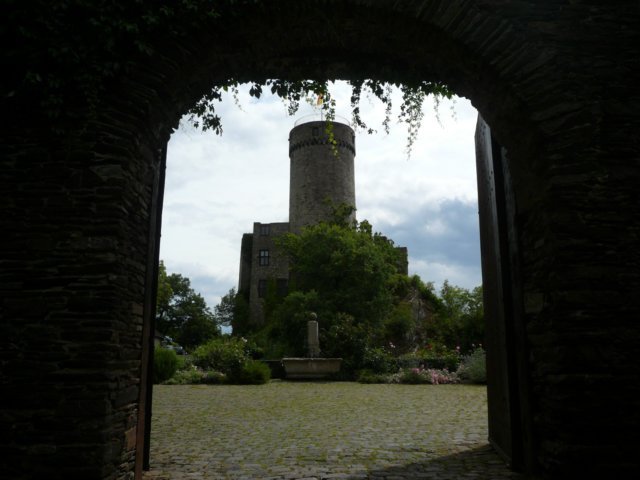 photo2.jpg